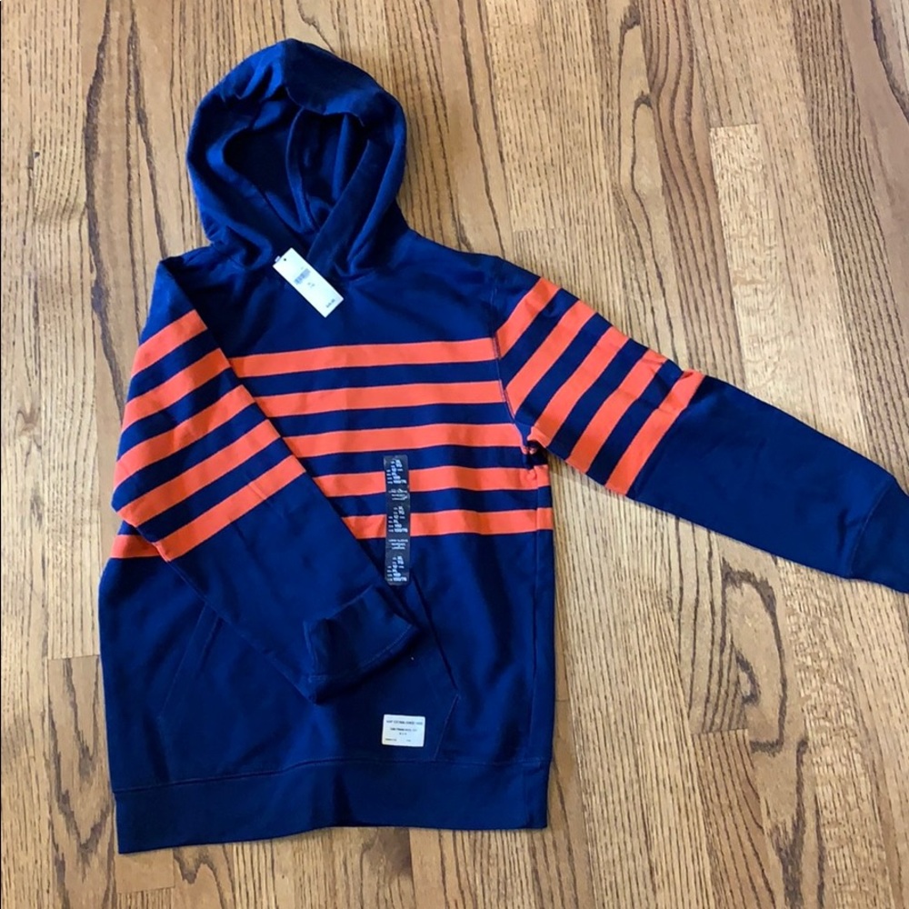 New gap pullover